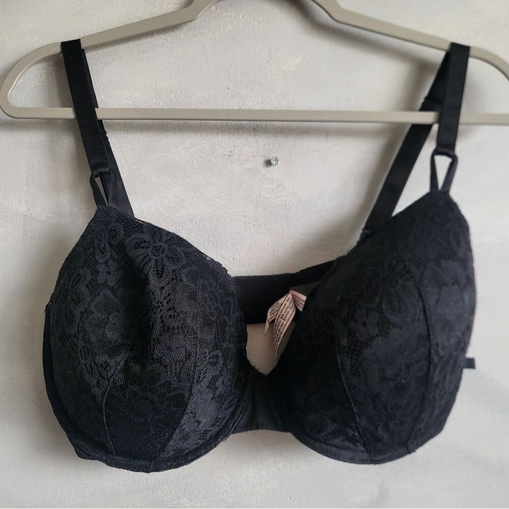 Victoria's Secret Lined Demi Underwire Black Lace Lightly Padded Bra 38DDD